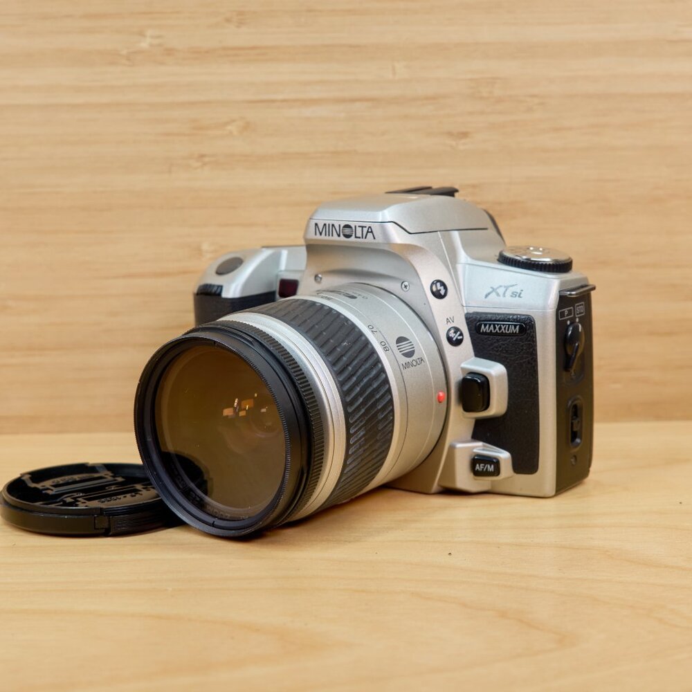 Minolta XTsi Maxxum SLR 35mm Film Camera, with Minolta AF 28-80 mm Lens